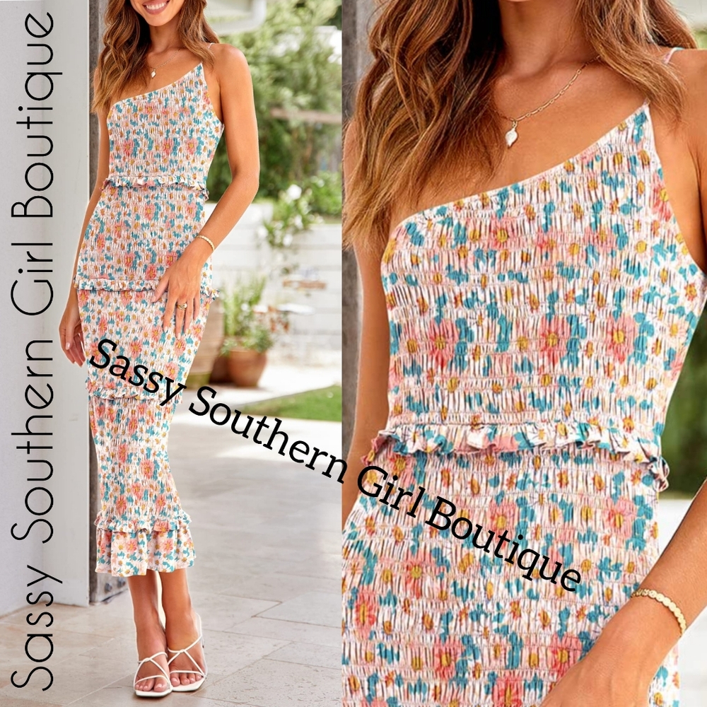 ⭐🆕 Floral One Shoulder Smocked Midi Dress - Picture 1 of 11